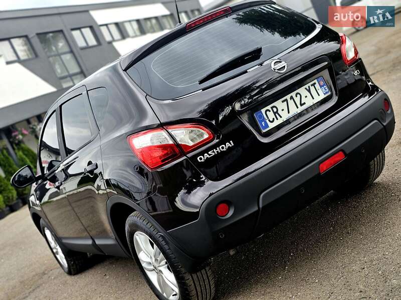 Позашляховик / Кросовер Nissan Qashqai 2011 в Самборі