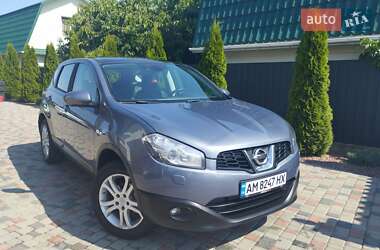 Внедорожник / Кроссовер Nissan Qashqai 2010 в 