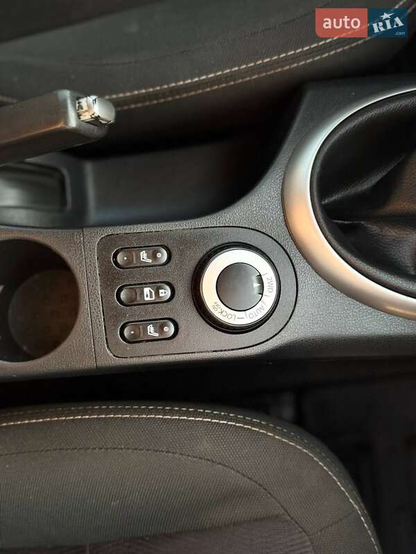 Внедорожник / Кроссовер Nissan Qashqai 2012 в Волочиске