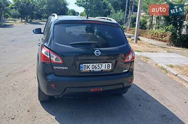 Внедорожник / Кроссовер Nissan Qashqai 2011 в 