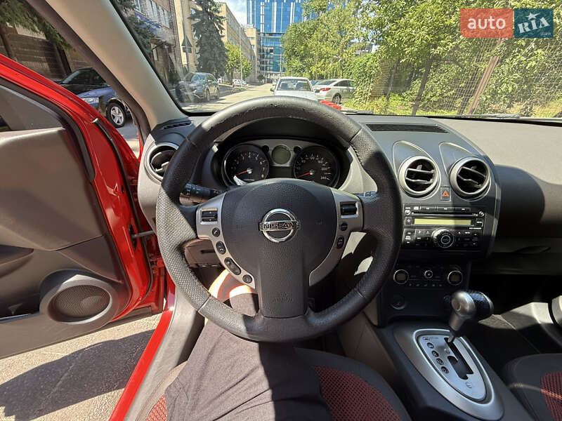 Позашляховик / Кросовер Nissan Qashqai 2008 в Києві