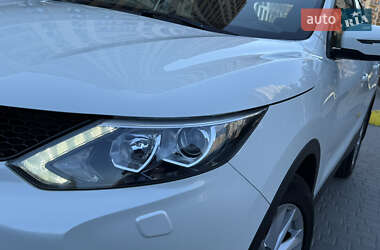Позашляховик / Кросовер Nissan Qashqai 2015 в 