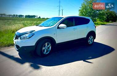 Внедорожник / Кроссовер Nissan Qashqai 2012 в Староконстантинове