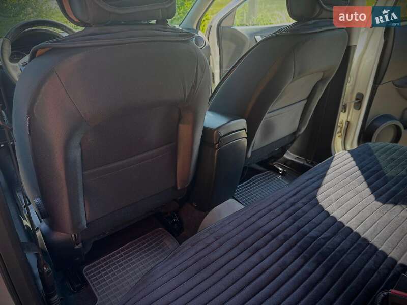 Внедорожник / Кроссовер Nissan Qashqai 2012 в Староконстантинове