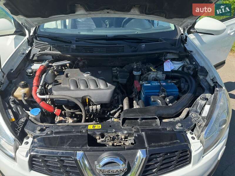 Внедорожник / Кроссовер Nissan Qashqai 2012 в Староконстантинове