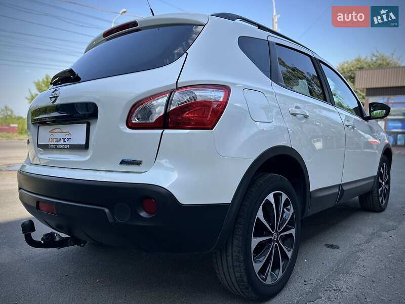 Позашляховик / Кросовер Nissan Qashqai 2013 в Сумах