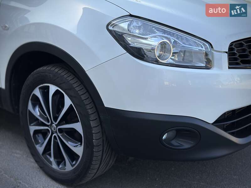 Позашляховик / Кросовер Nissan Qashqai 2013 в Сумах
