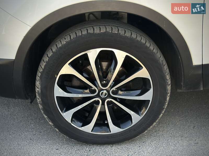Позашляховик / Кросовер Nissan Qashqai 2013 в Сумах