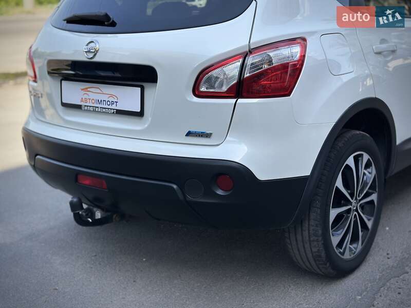 Позашляховик / Кросовер Nissan Qashqai 2013 в Сумах