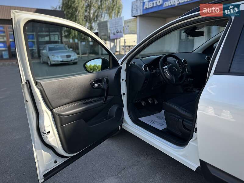 Позашляховик / Кросовер Nissan Qashqai 2013 в Сумах