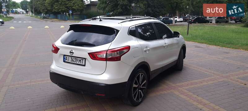 Внедорожник / Кроссовер Nissan Qashqai 2015 в Кагарлыке