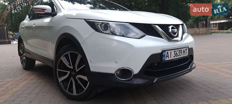 Внедорожник / Кроссовер Nissan Qashqai 2015 в Кагарлыке