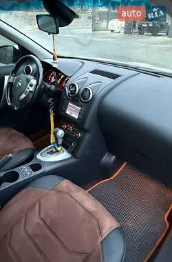 Внедорожник / Кроссовер Nissan Qashqai 2013 в 