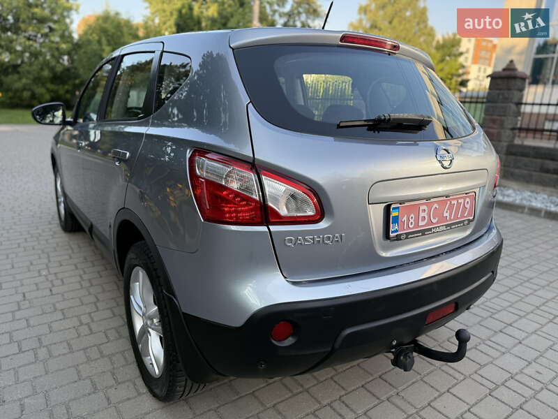 Внедорожник / Кроссовер Nissan Qashqai 2011 в Ровно
