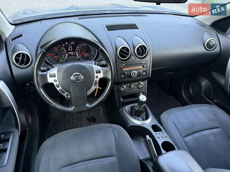 Внедорожник / Кроссовер Nissan Qashqai 2011 в Ровно