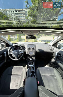 Позашляховик / Кросовер Nissan Qashqai 2012 в 