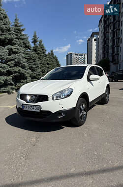 Позашляховик / Кросовер Nissan Qashqai 2012 в Києві