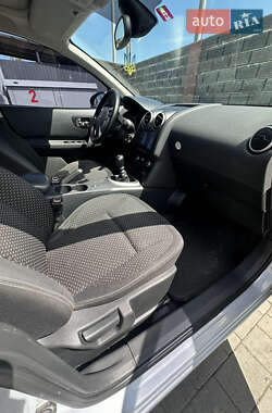 Внедорожник / Кроссовер Nissan Qashqai 2008 в 