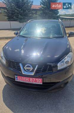 Позашляховик / Кросовер Nissan Qashqai 2011 в 