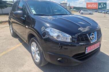 Позашляховик / Кросовер Nissan Qashqai 2011 в 