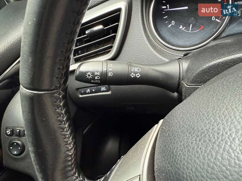 Внедорожник / Кроссовер Nissan Qashqai 2017 в Киеве