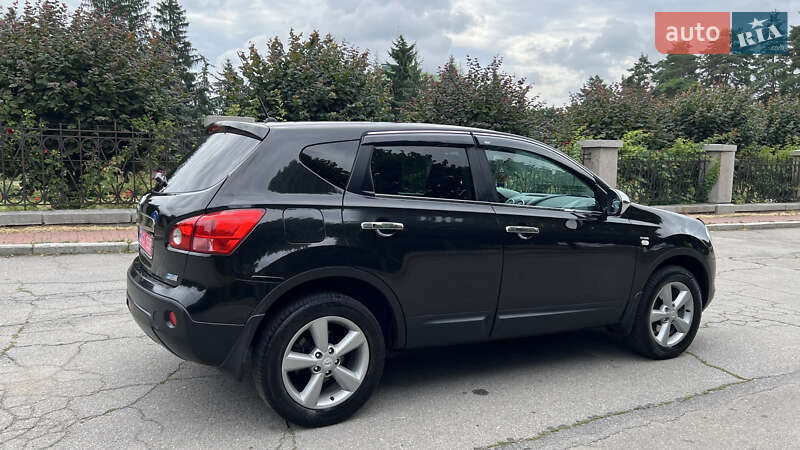 Внедорожник / Кроссовер Nissan Qashqai 2010 в Умани