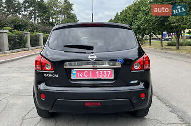 Внедорожник / Кроссовер Nissan Qashqai 2010 в 