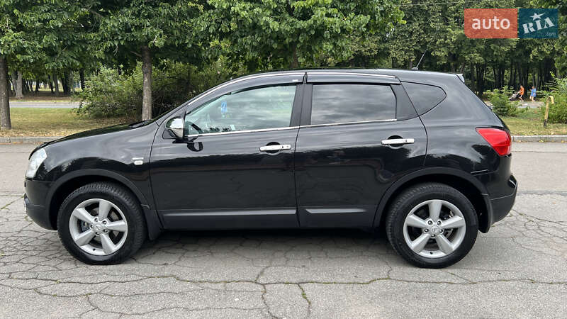 Внедорожник / Кроссовер Nissan Qashqai 2010 в Умани