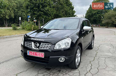 Внедорожник / Кроссовер Nissan Qashqai 2010 в 