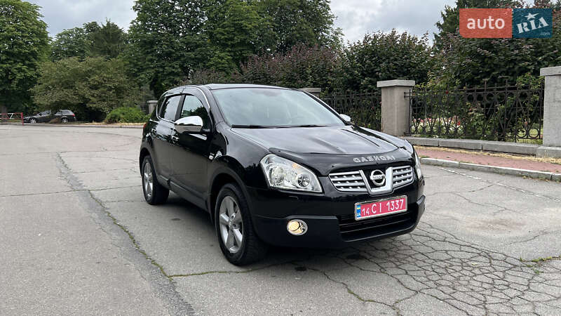 Внедорожник / Кроссовер Nissan Qashqai 2010 в Умани