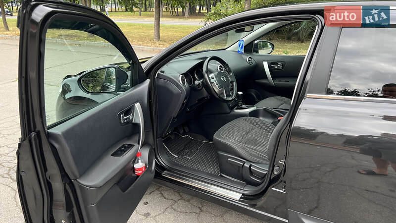 Внедорожник / Кроссовер Nissan Qashqai 2010 в Умани