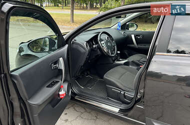 Внедорожник / Кроссовер Nissan Qashqai 2010 в 