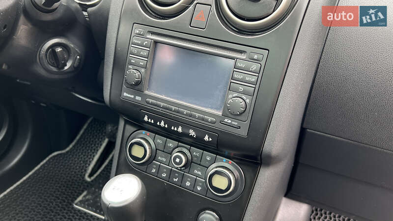 Внедорожник / Кроссовер Nissan Qashqai 2010 в Умани