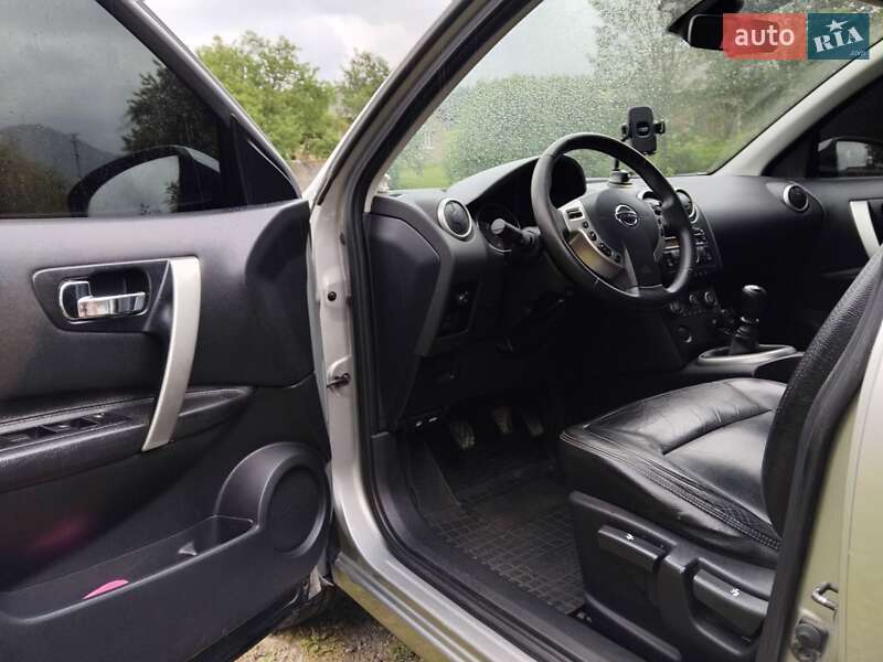 Позашляховик / Кросовер Nissan Qashqai 2009 в Львові