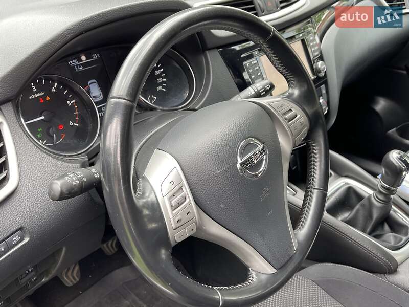 Внедорожник / Кроссовер Nissan Qashqai 2016 в Ковеле