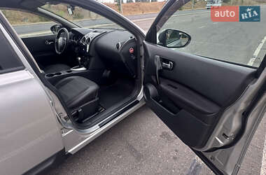 Внедорожник / Кроссовер Nissan Qashqai 2012 в 