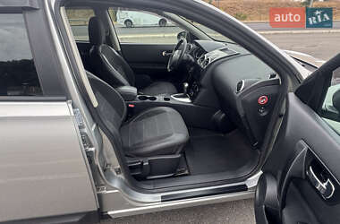 Внедорожник / Кроссовер Nissan Qashqai 2012 в 