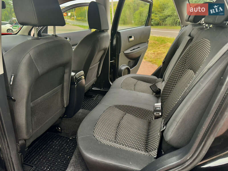 Позашляховик / Кросовер Nissan Qashqai 2009 в Трускавці