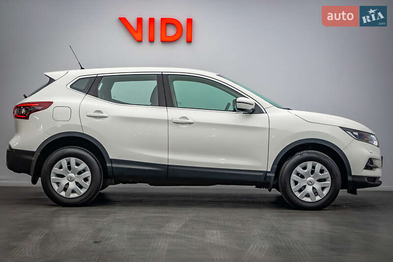 Внедорожник / Кроссовер Nissan Qashqai 2020 в Киеве