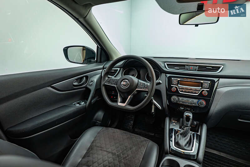 Внедорожник / Кроссовер Nissan Qashqai 2020 в Киеве