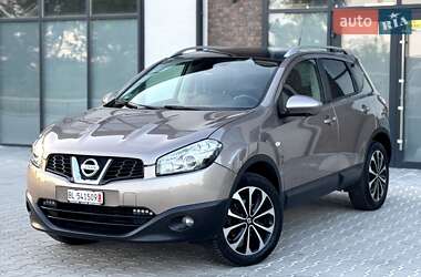 Внедорожник / Кроссовер Nissan Qashqai 2012 в 
