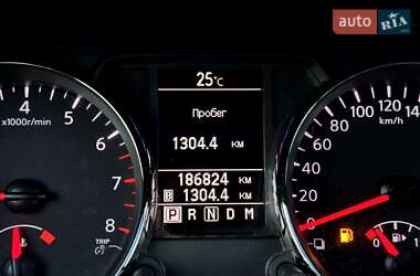 Внедорожник / Кроссовер Nissan Qashqai 2012 в 
