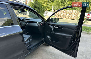 Внедорожник / Кроссовер Nissan Qashqai 2015 в 