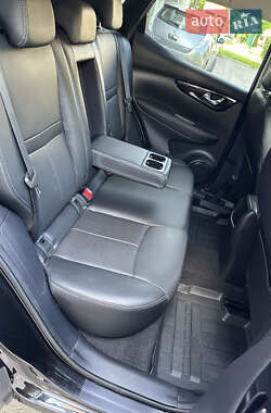 Внедорожник / Кроссовер Nissan Qashqai 2015 в 