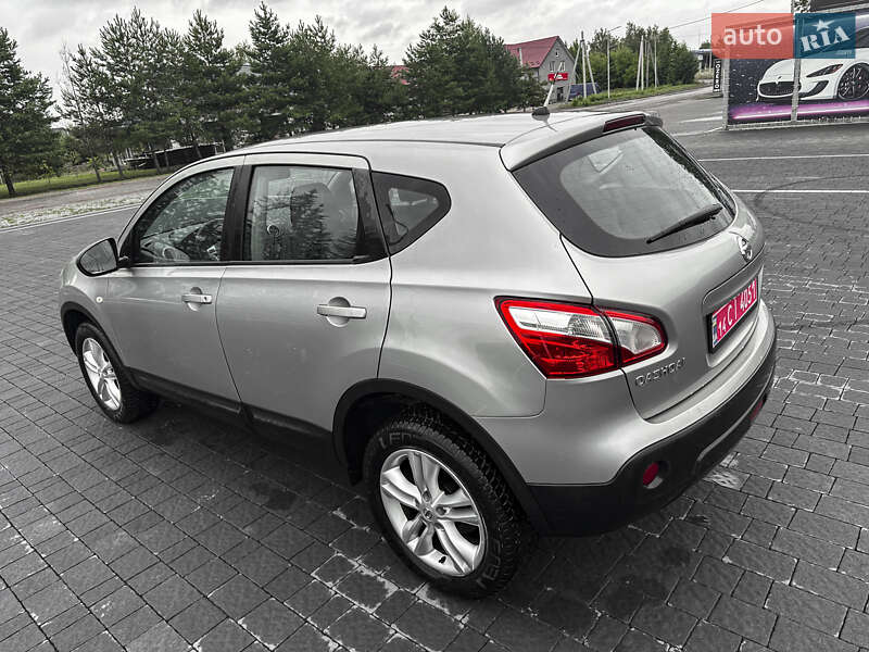 Внедорожник / Кроссовер Nissan Qashqai 2013 в Самборе