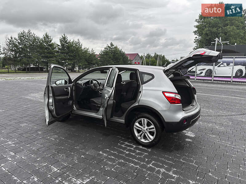 Внедорожник / Кроссовер Nissan Qashqai 2013 в Самборе