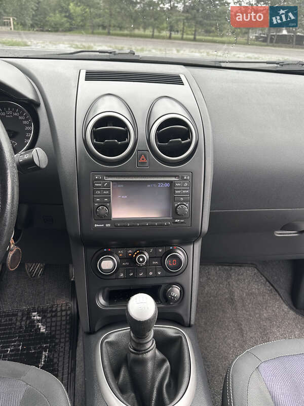 Внедорожник / Кроссовер Nissan Qashqai 2013 в Самборе