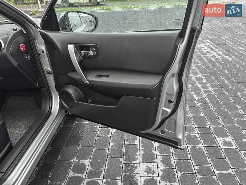 Внедорожник / Кроссовер Nissan Qashqai 2013 в Самборе
