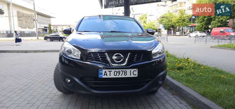 Внедорожник / Кроссовер Nissan Qashqai 2011 в Ивано-Франковске фото 4 Внедорожник / Кроссовер Nissan Qashqai 2011 в Ивано-Франковске