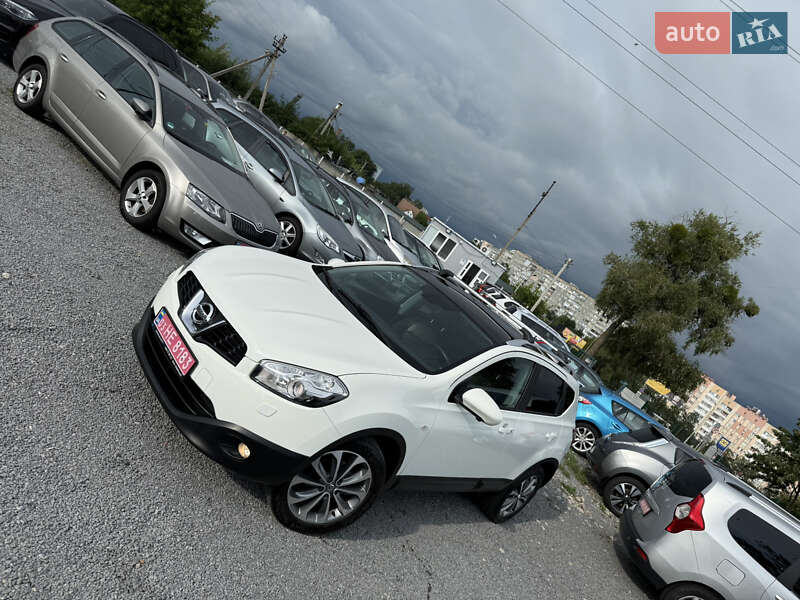 Внедорожник / Кроссовер Nissan Qashqai 2012 в Ровно